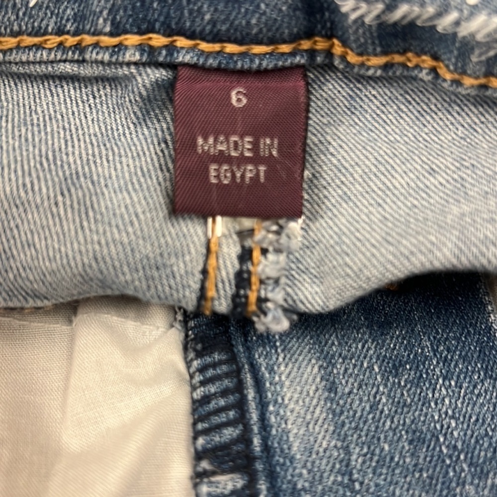 Gloria Vanderbilt ladies Jean shorts - Picture 9 of 9
